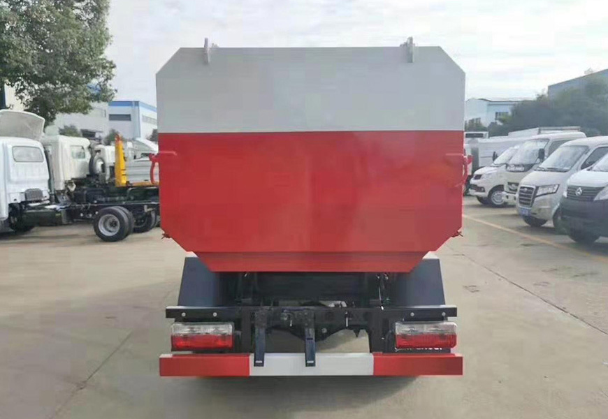 東風途逸側(cè)裝掛桶垃圾車