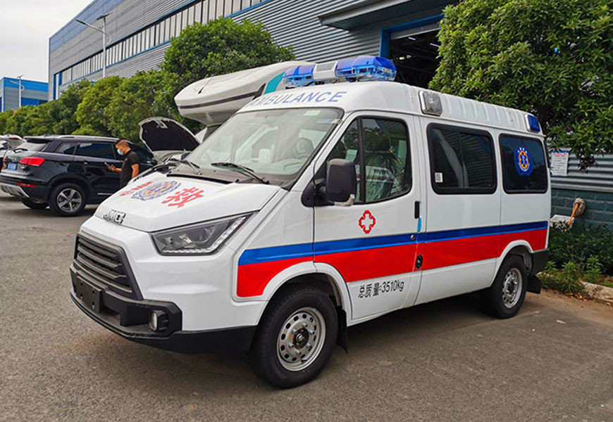 國六江鈴特順短軸中頂救護車（柴油版）