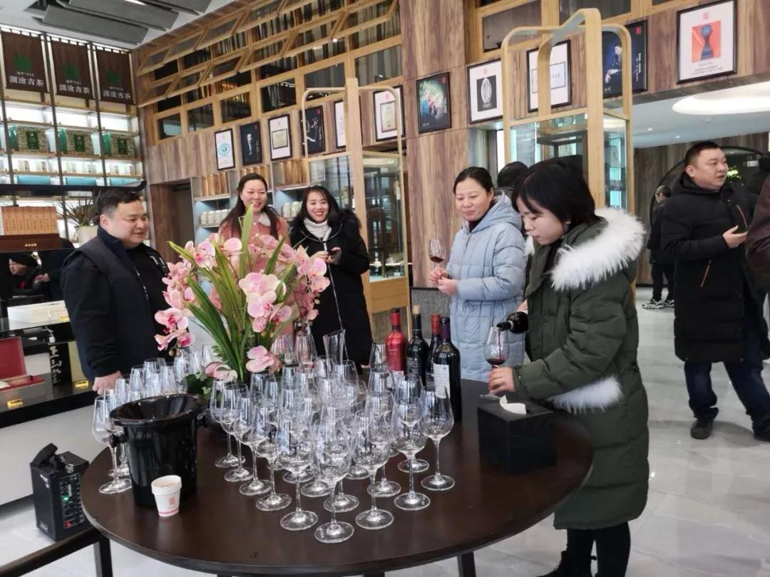 專題:程力匯隆重試營業,賓客盈門商賈名媛薈萃