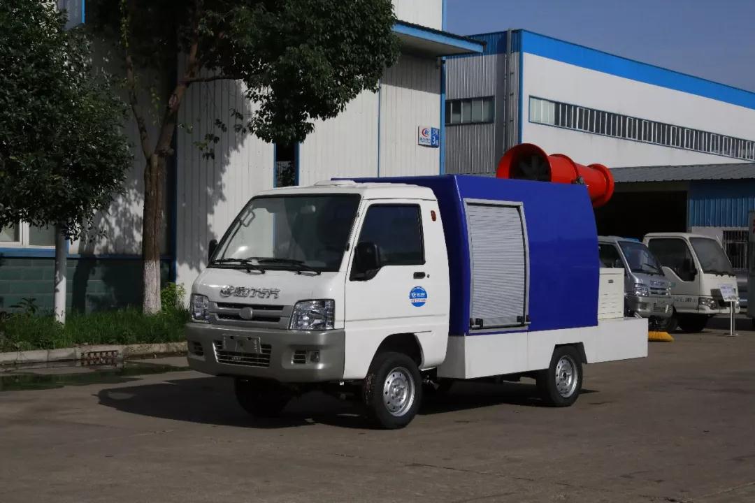 程力新能源人工智能搶險救援車首批訂單圓滿交車,為國家電網(wǎng)提供一流產(chǎn)品