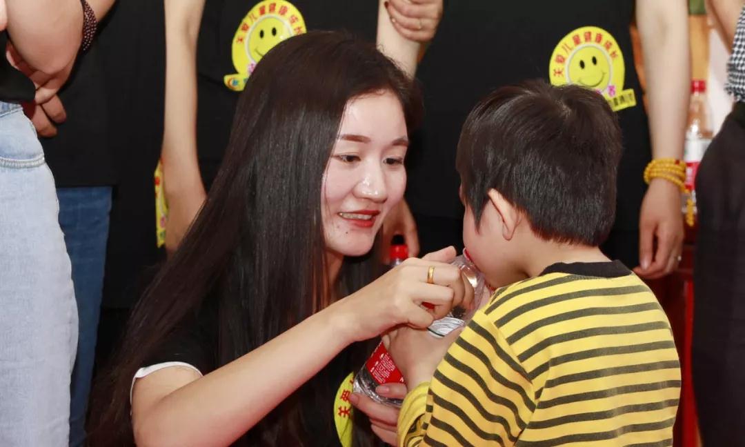 弘揚傳統(tǒng)美德,關(guān)愛兒童成長----首屆“魅力隨州,多彩程力”抖音大賽捐贈公益活動紀(jì)實